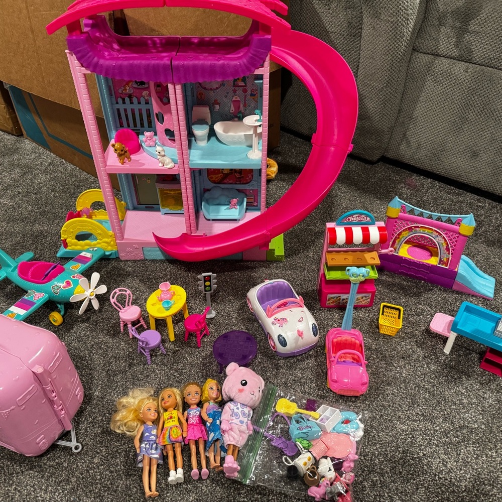 Barbie Chelsea set.
